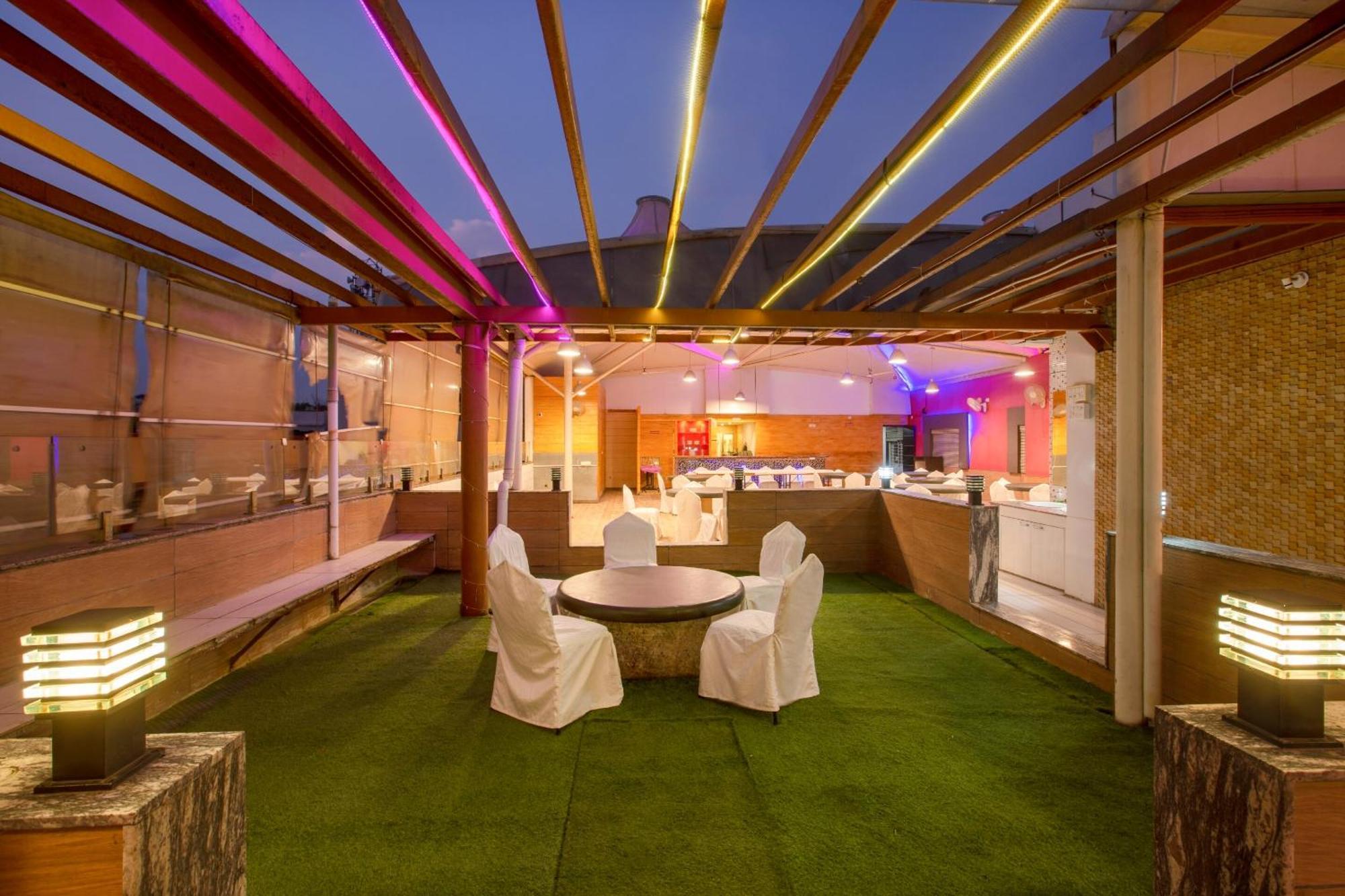 Super Townhouse Oak Jvh Hotel Bangalore Dış mekan fotoğraf